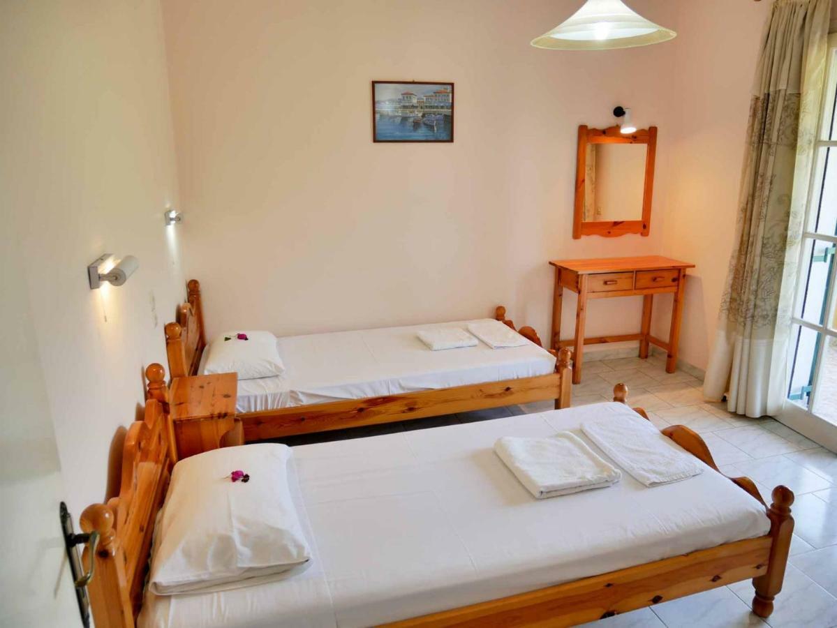 Yiannis Apartments Agios Georgios Pagoi Corfu آغيوس غيوريوس باغون المظهر الخارجي الصورة
