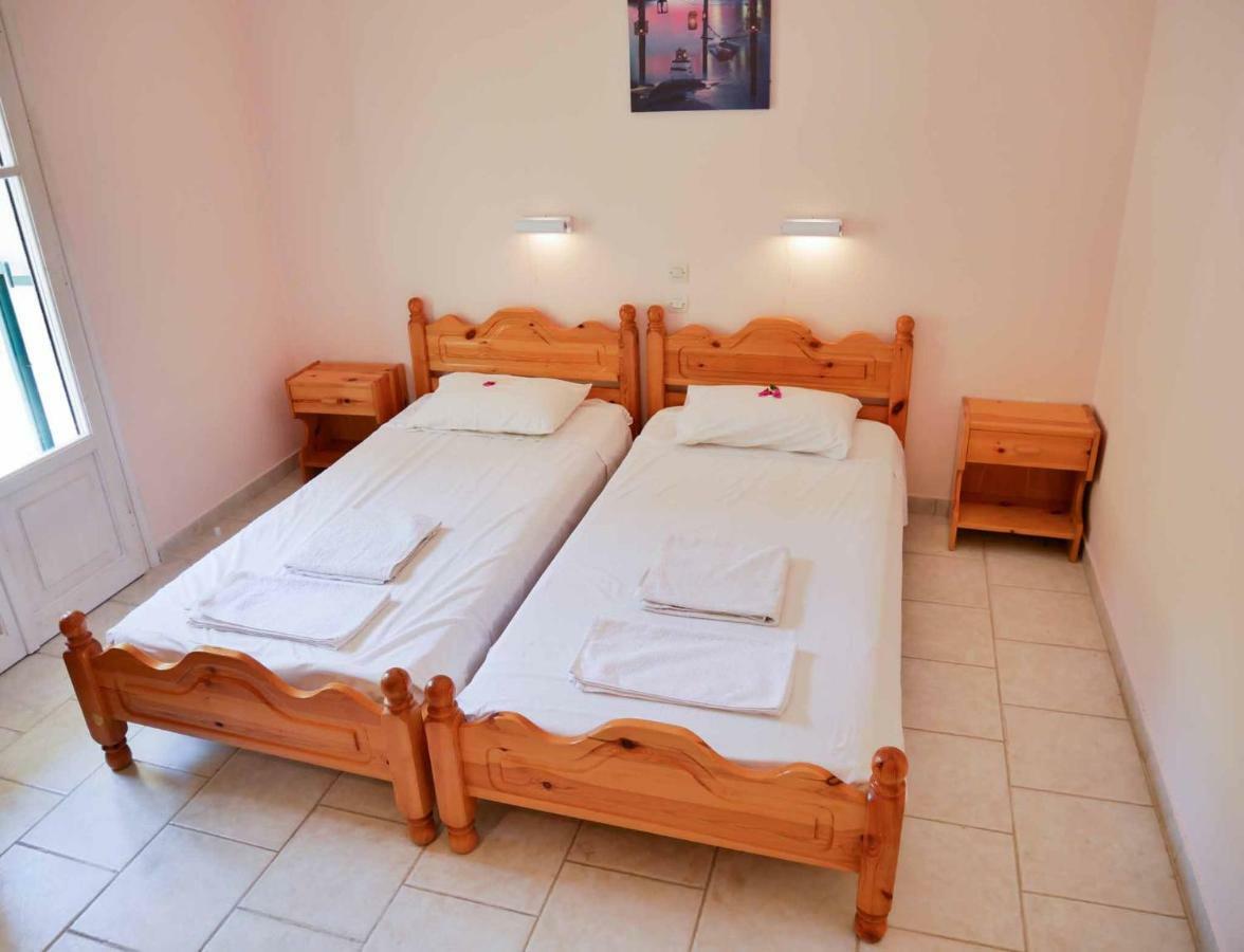 Yiannis Apartments Agios Georgios Pagoi Corfu آغيوس غيوريوس باغون المظهر الخارجي الصورة