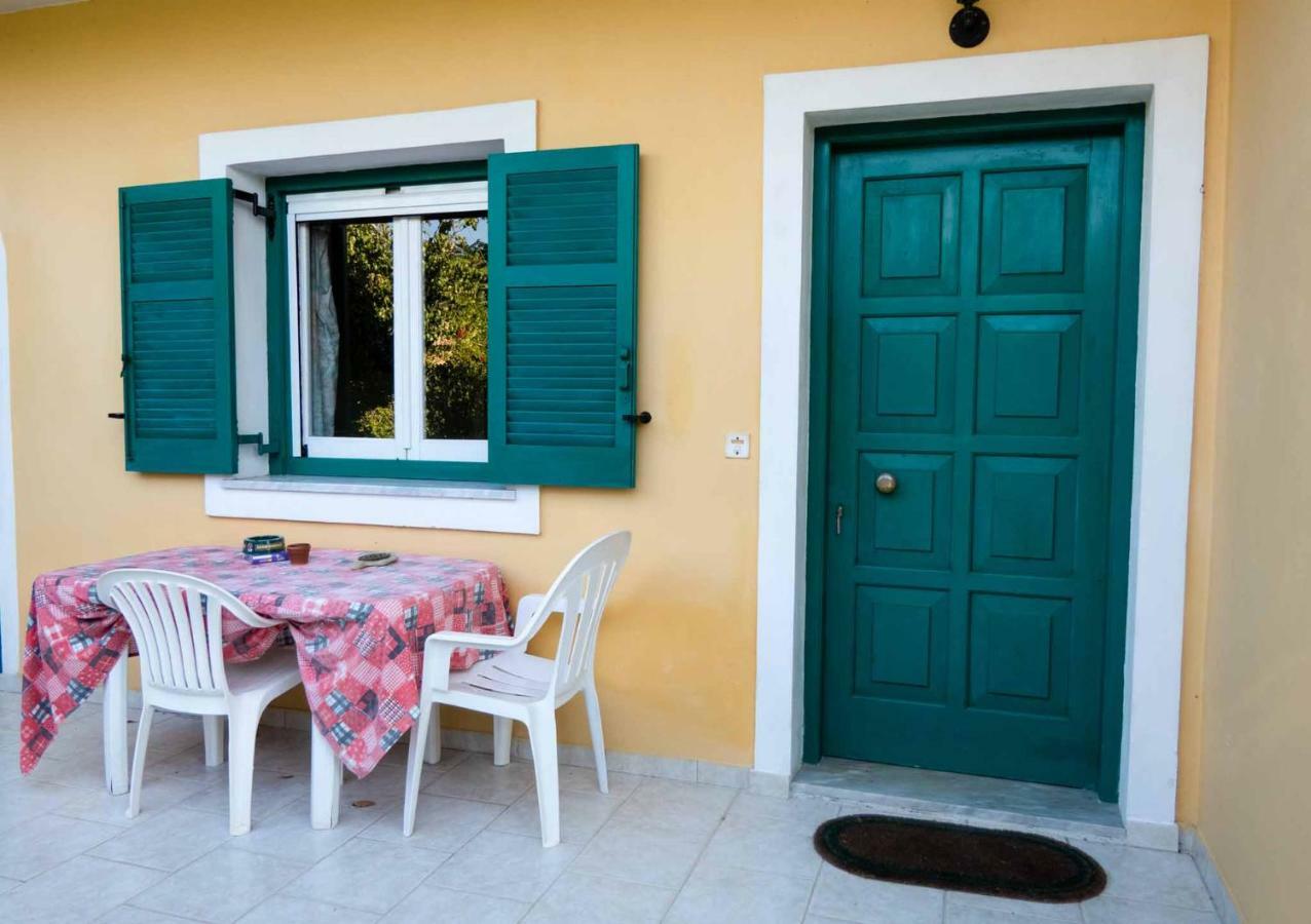 Yiannis Apartments Agios Georgios Pagoi Corfu آغيوس غيوريوس باغون المظهر الخارجي الصورة