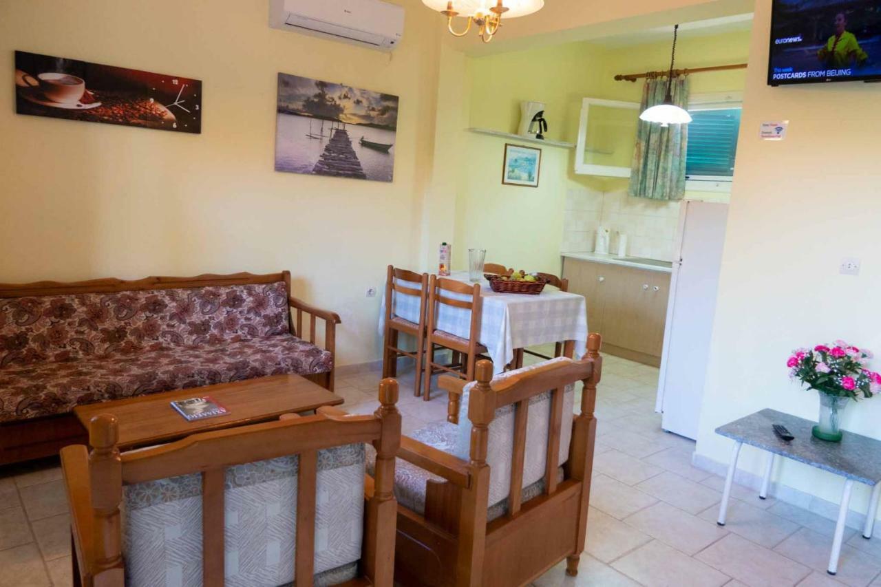 Yiannis Apartments Agios Georgios Pagoi Corfu آغيوس غيوريوس باغون المظهر الخارجي الصورة