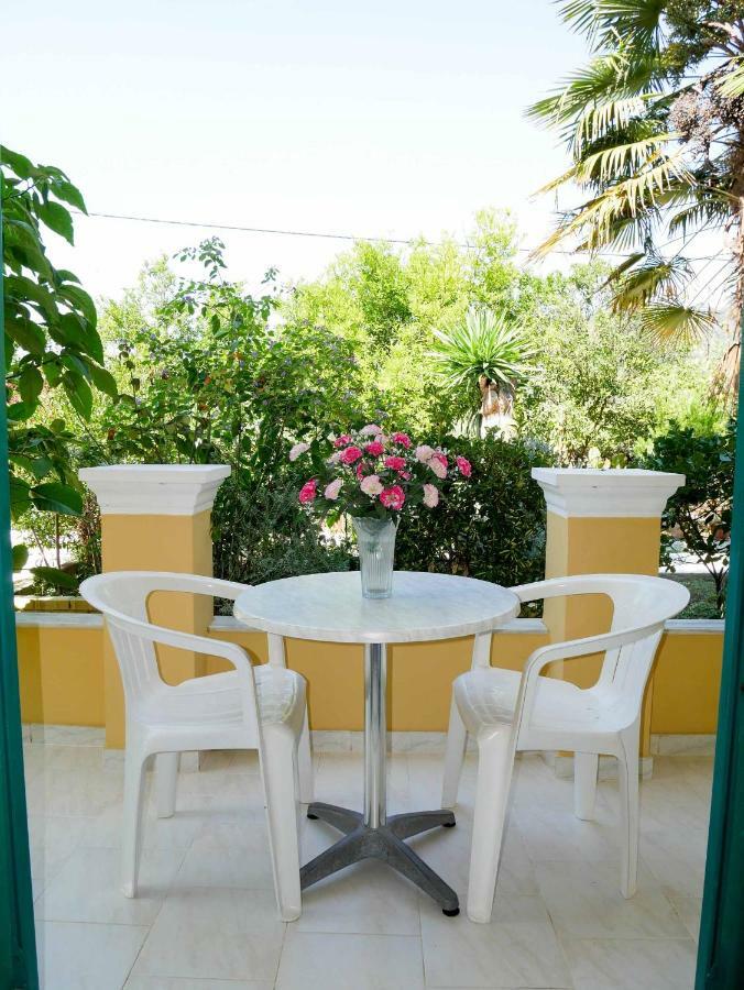 Yiannis Apartments Agios Georgios Pagoi Corfu آغيوس غيوريوس باغون المظهر الخارجي الصورة