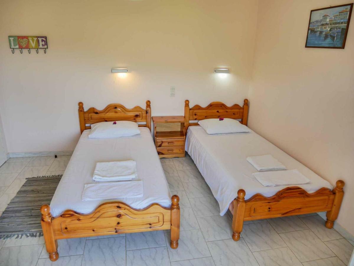 Yiannis Apartments Agios Georgios Pagoi Corfu آغيوس غيوريوس باغون المظهر الخارجي الصورة