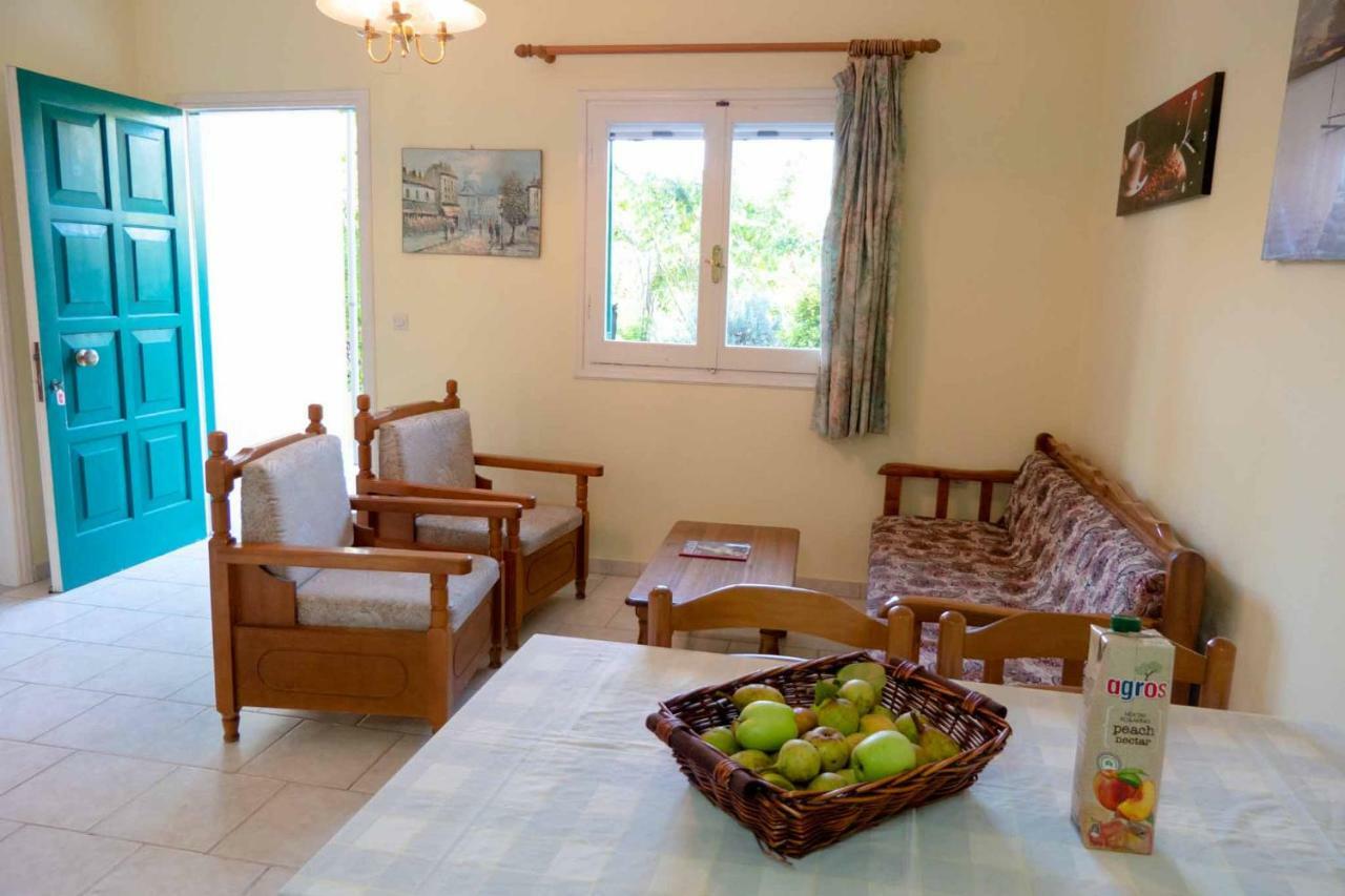 Yiannis Apartments Agios Georgios Pagoi Corfu آغيوس غيوريوس باغون المظهر الخارجي الصورة
